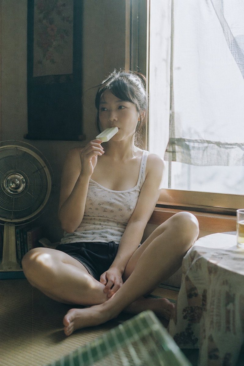 日系负片里的夏日午后少女