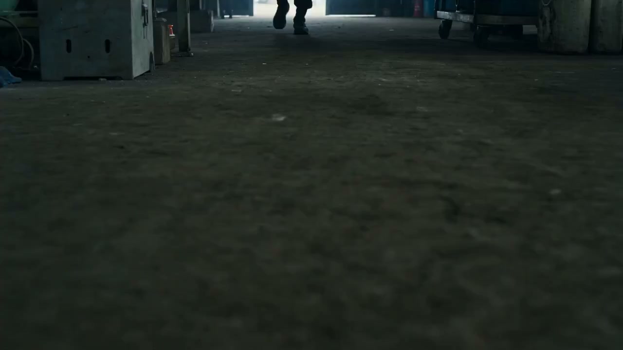 警视厅SAT废弃工厂惊险解救人质