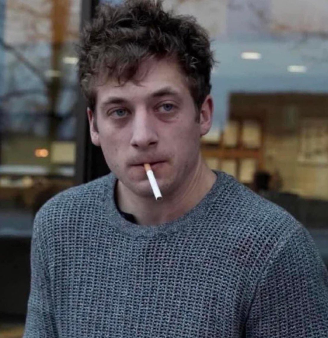 超写实白底护照标准证件照